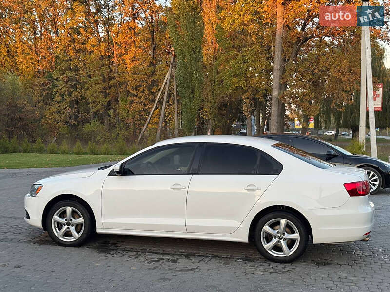 Седан Volkswagen Jetta 2012 в Вінниці