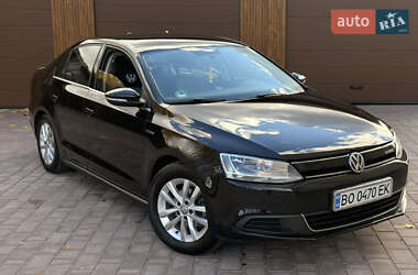 Седан Volkswagen Jetta 2013 в Тернополе