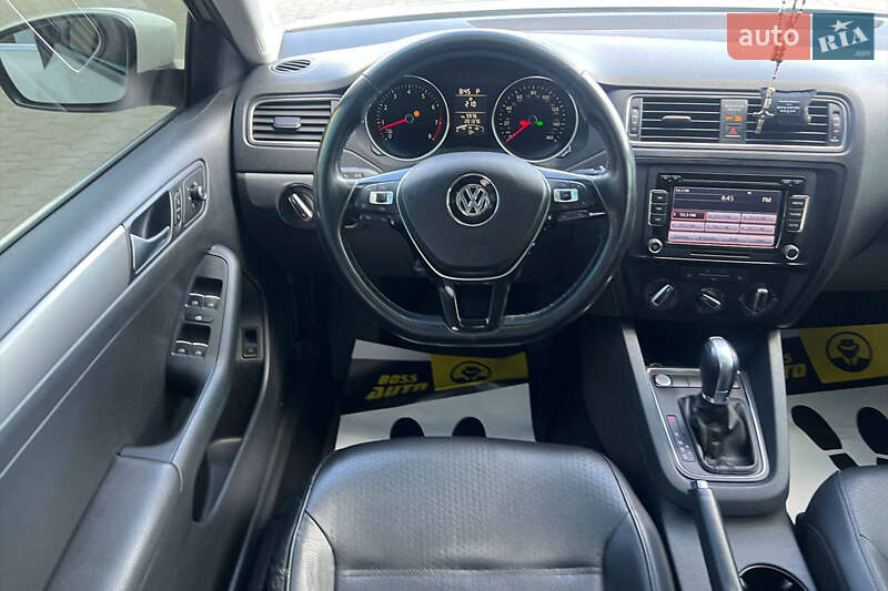 Седан Volkswagen Jetta 2015 в Івано-Франківську фото 21 Седан Volkswagen Jetta 2015 в Івано-Франківську