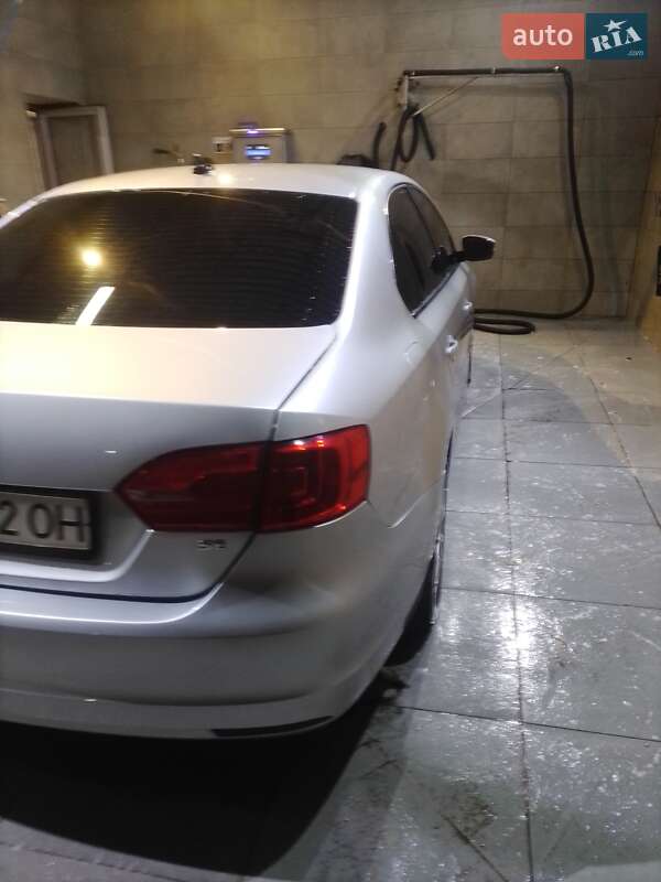 Седан Volkswagen Jetta 2011 в Краматорске фото 4 Седан Volkswagen Jetta 2011 в Краматорске