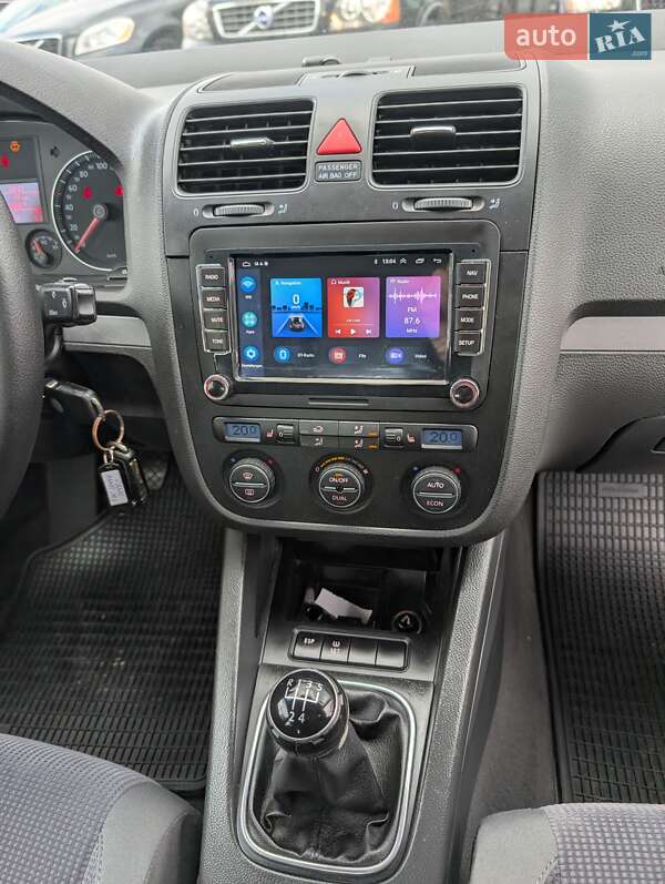 Седан Volkswagen Jetta 2006 в Ровно фото 47 Седан Volkswagen Jetta 2006 в Ровно