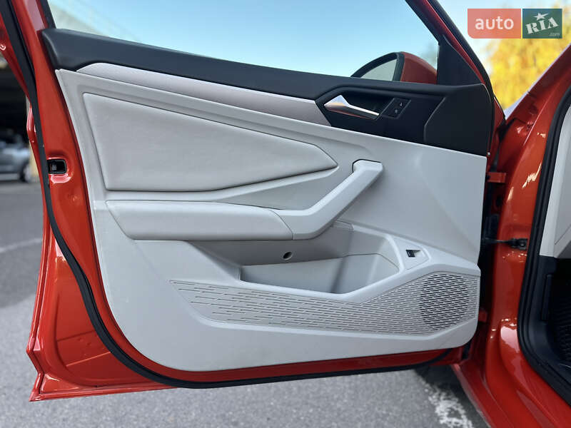 Седан Volkswagen Jetta 2019 в Киеве фото 9 Седан Volkswagen Jetta 2019 в Киеве