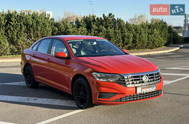 Седан Volkswagen Jetta 2019 в Києві