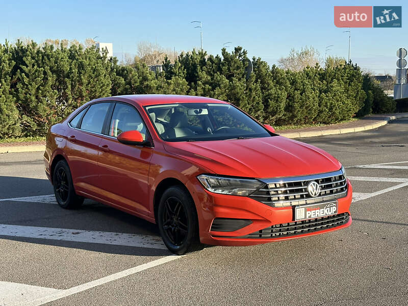 Седан Volkswagen Jetta 2019 в  фото Седан Volkswagen Jetta 2019 в