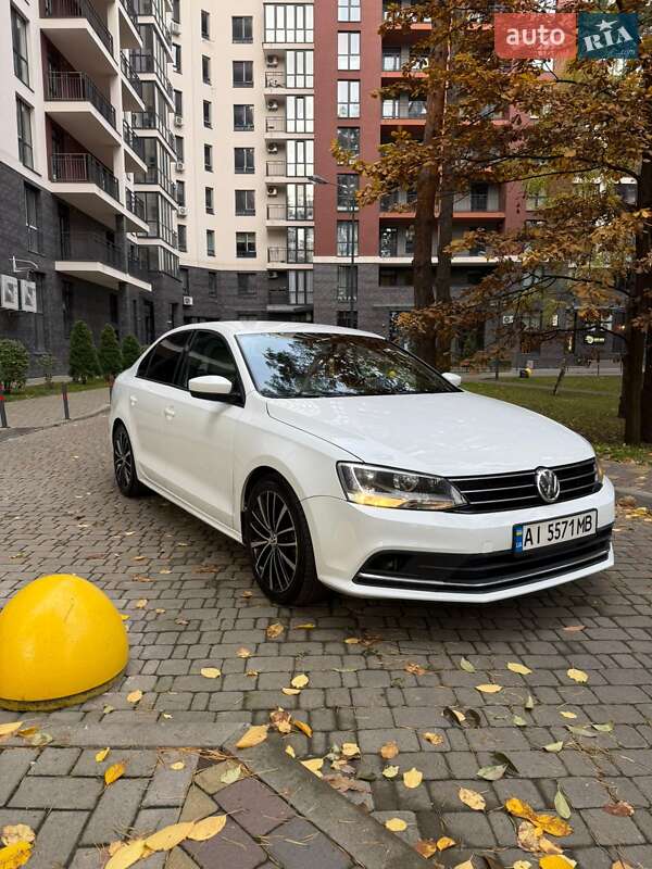 Седан Volkswagen Jetta 2015 в Броварах фото 10 Седан Volkswagen Jetta 2015 в Броварах