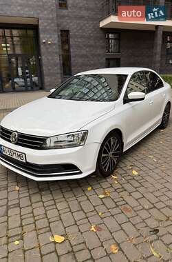 Седан Volkswagen Jetta 2015 в Броварах