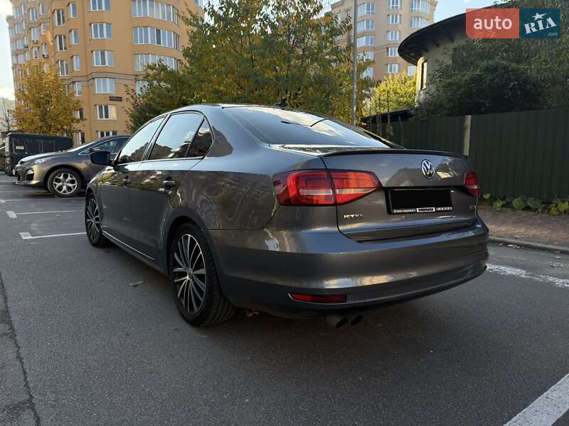 Седан Volkswagen Jetta 2015 в Киеве фото 8 Седан Volkswagen Jetta 2015 в Киеве