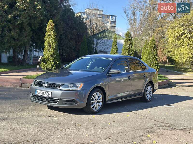 Седан Volkswagen Jetta 2013 в Киеве