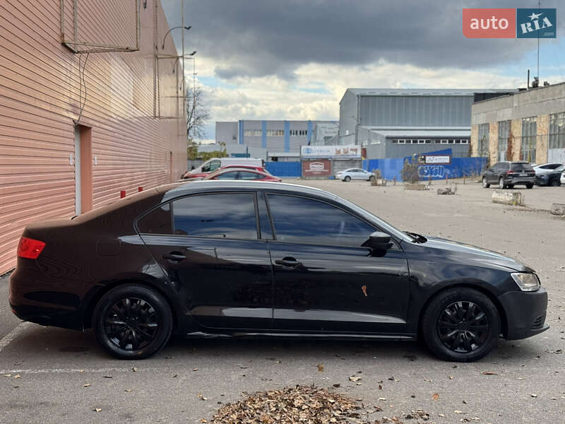 Седан Volkswagen Jetta 2013 в Киеве фото 5 Седан Volkswagen Jetta 2013 в Киеве