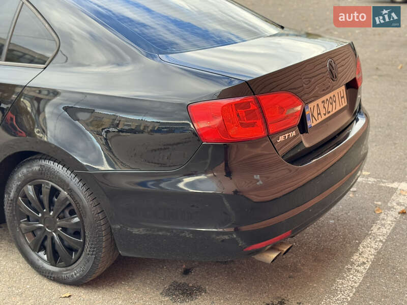 Седан Volkswagen Jetta 2013 в Киеве фото 7 Седан Volkswagen Jetta 2013 в Киеве