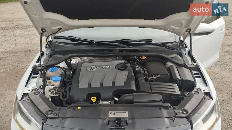 Седан Volkswagen Jetta 2016 в Сваляві