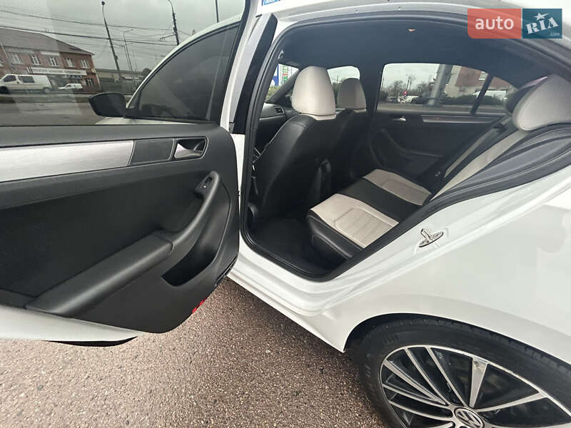 Седан Volkswagen Jetta 2015 в Сумах фото 10 Седан Volkswagen Jetta 2015 в Сумах