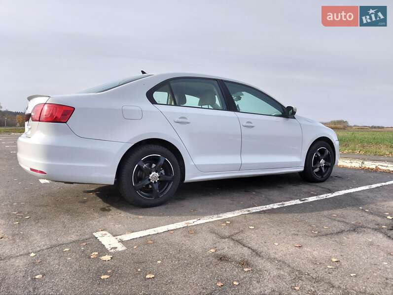 Седан Volkswagen Jetta 2013 в Конотопе фото 5 Седан Volkswagen Jetta 2013 в Конотопе