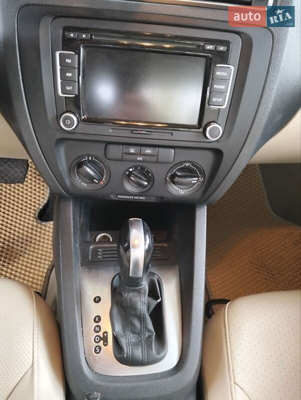 Седан Volkswagen Jetta 2013 в Конотопе фото 42 Седан Volkswagen Jetta 2013 в Конотопе