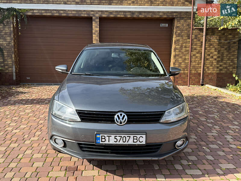 Седан Volkswagen Jetta 2012 в Одессе
