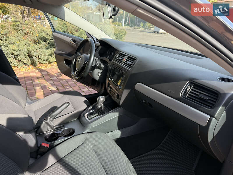 Седан Volkswagen Jetta 2012 в Одессе