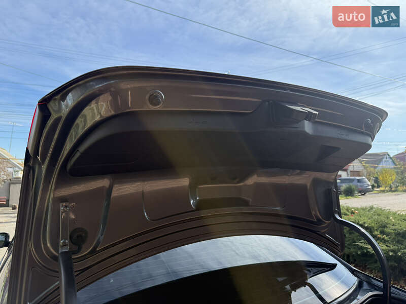 Седан Volkswagen Jetta 2012 в Одессе