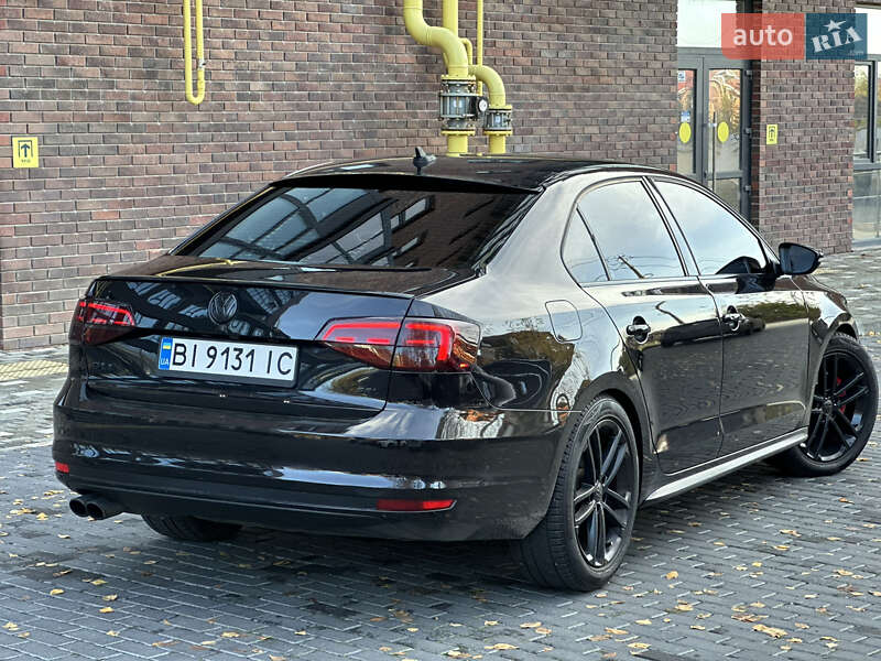 Седан Volkswagen Jetta 2015 в Полтаве