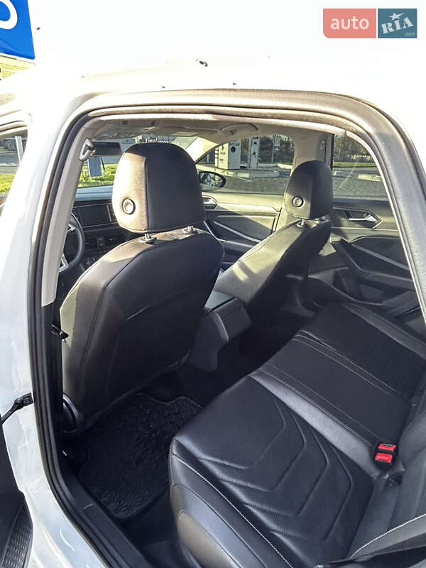 Седан Volkswagen Jetta 2019 в Одессе