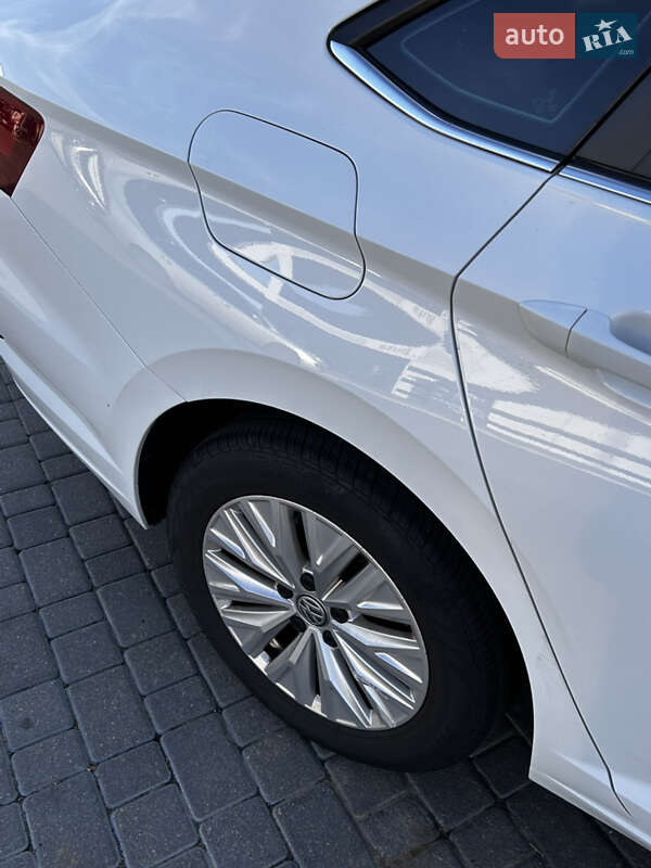 Седан Volkswagen Jetta 2019 в Одессе