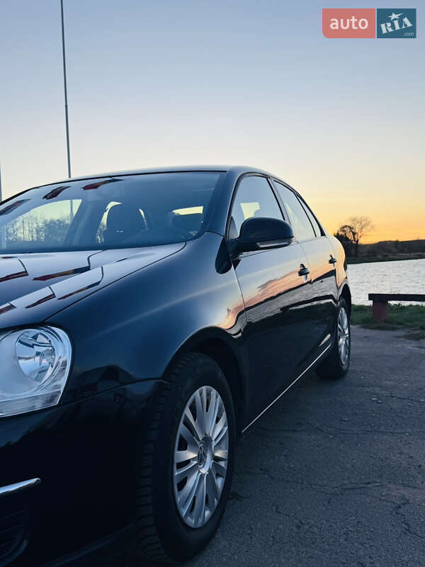 Седан Volkswagen Jetta 2010 в Балте