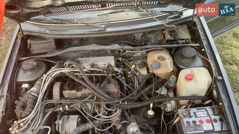 Седан Volkswagen Jetta 1987 в Збаражі