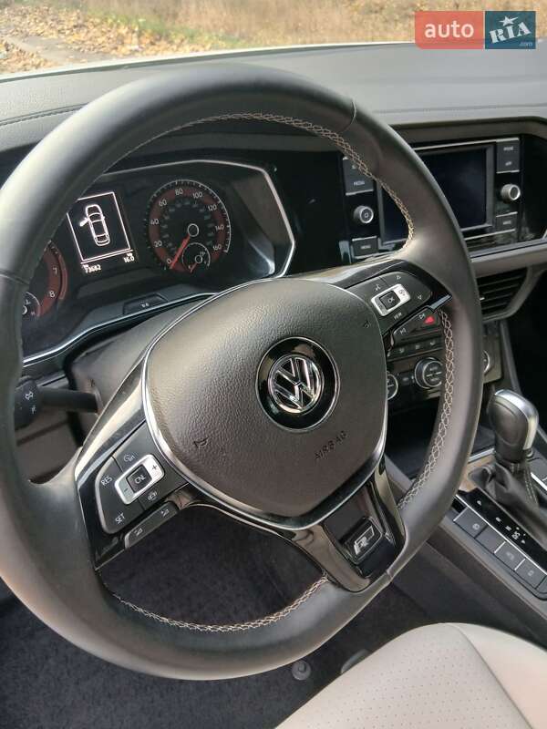Седан Volkswagen Jetta 2019 в Ромнах фото 19 Седан Volkswagen Jetta 2019 в Ромнах