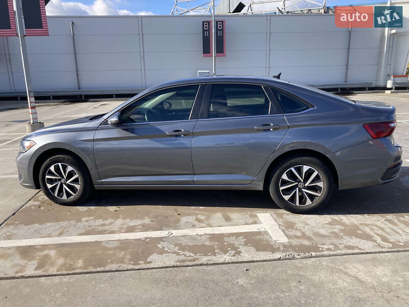 Седан Volkswagen Jetta 2022 в Киеве