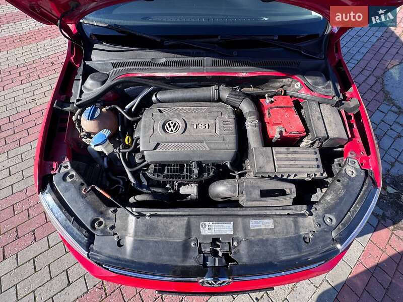 Седан Volkswagen Jetta 2012 в Запоріжжі