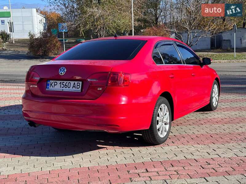 Седан Volkswagen Jetta 2012 в Запоріжжі