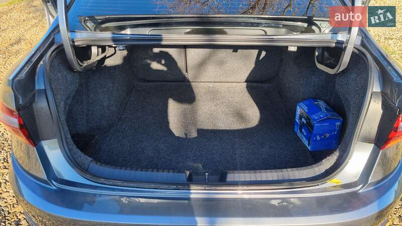 Седан Volkswagen Jetta 2018 в Самборі