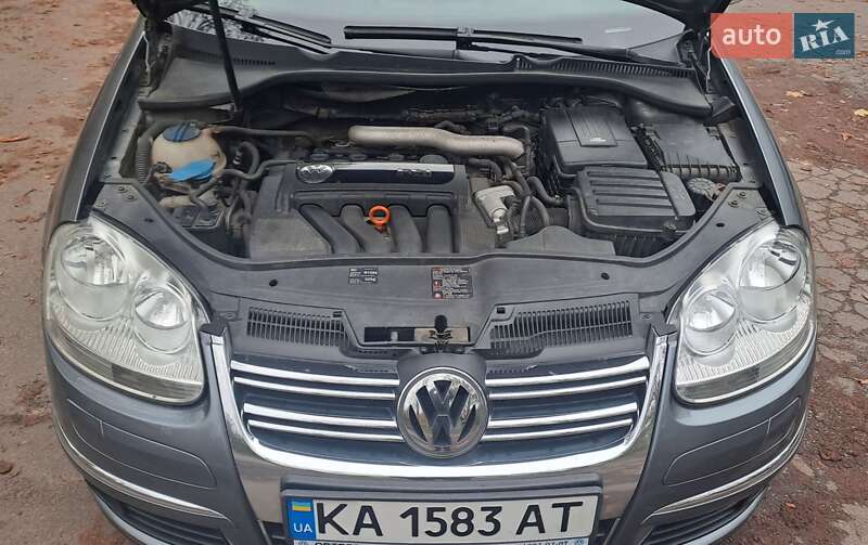 Седан Volkswagen Jetta 2006 в Києві фото 13 Седан Volkswagen Jetta 2006 в Києві