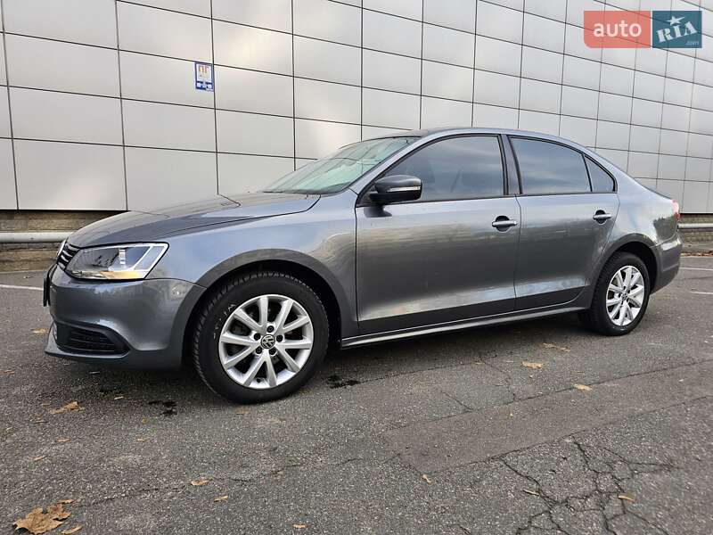 Седан Volkswagen Jetta 2011 в Броварах