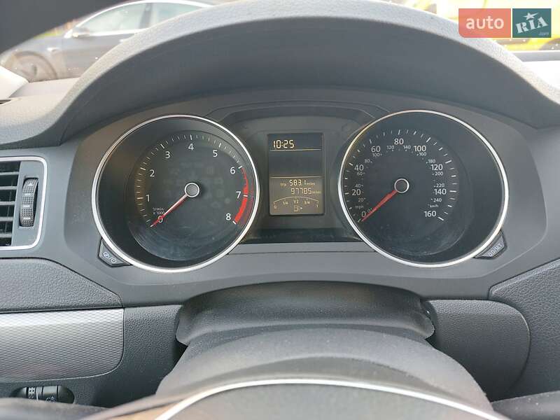 Седан Volkswagen Jetta 2016 в Львові фото 3 Седан Volkswagen Jetta 2016 в Львові