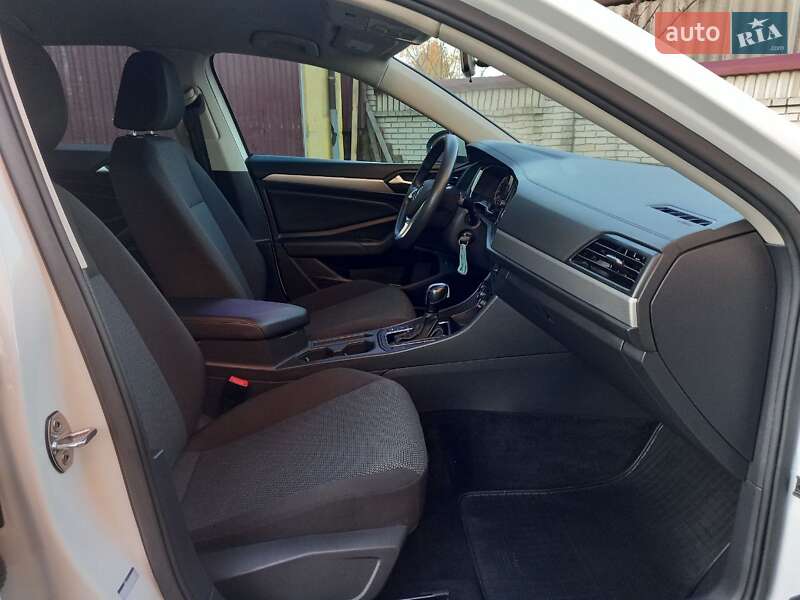 Седан Volkswagen Jetta 2018 в Львові фото 59 Седан Volkswagen Jetta 2018 в Львові