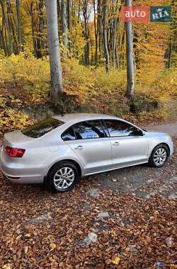 Седан Volkswagen Jetta 2013 в Винниках