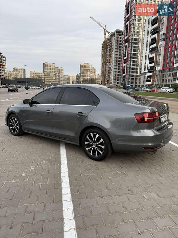 Седан Volkswagen Jetta 2016 в Києві фото 9 Седан Volkswagen Jetta 2016 в Києві