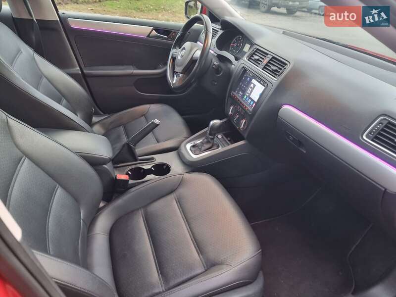 Седан Volkswagen Jetta 2014 в Запорожье