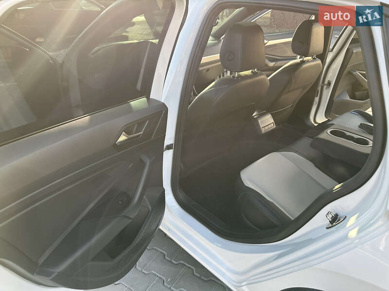 Седан Volkswagen Jetta 2019 в Кривом Роге