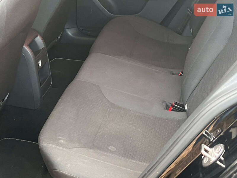 Седан Volkswagen Jetta 2015 в Киеве