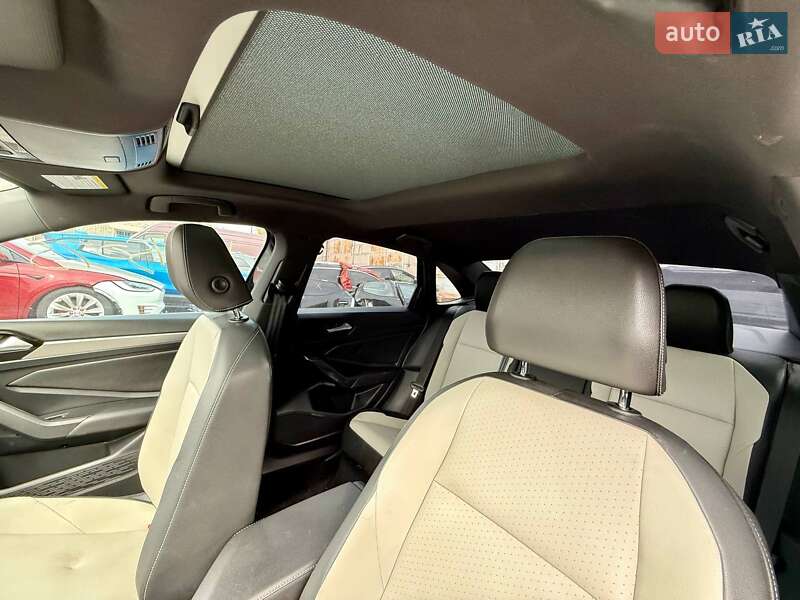 Седан Volkswagen Jetta 2018 в Киеве фото 30 Седан Volkswagen Jetta 2018 в Киеве