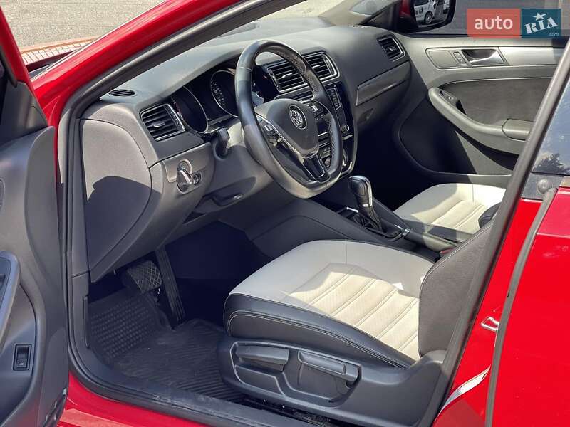 Седан Volkswagen Jetta 2015 в Киеве фото 9 Седан Volkswagen Jetta 2015 в Киеве