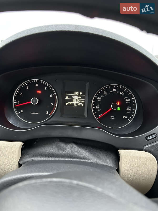 Седан Volkswagen Jetta 2014 в Києві