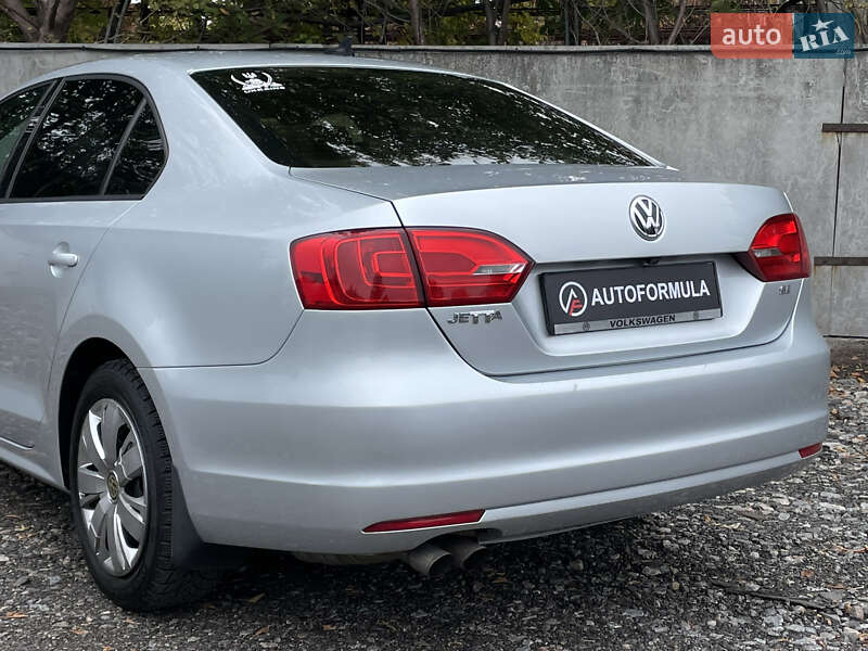 Седан Volkswagen Jetta 2014 в Киеве