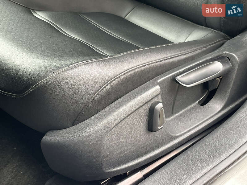 Седан Volkswagen Jetta 2014 в Киеве