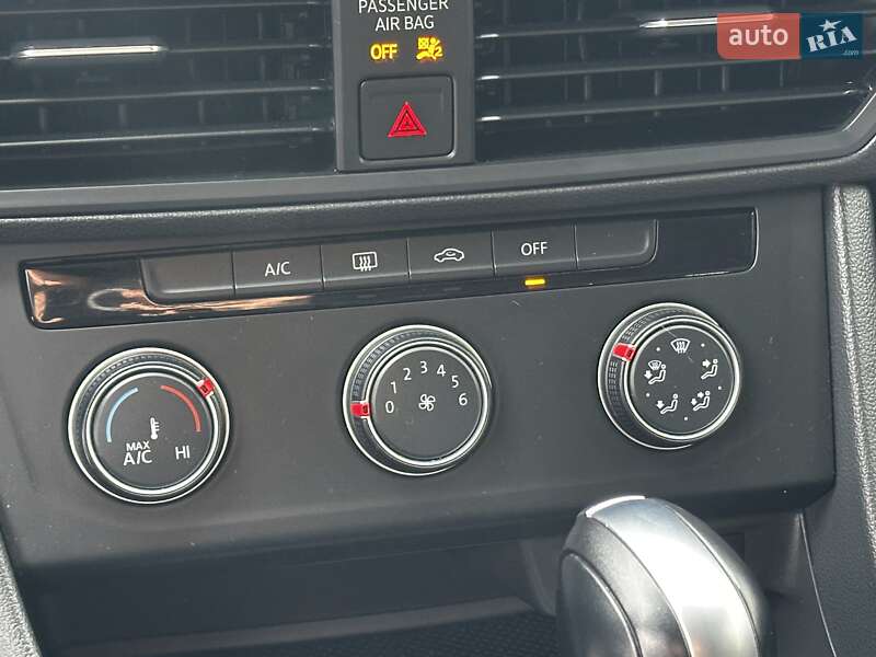 Седан Volkswagen Jetta 2020 в Львове фото 22 Седан Volkswagen Jetta 2020 в Львове