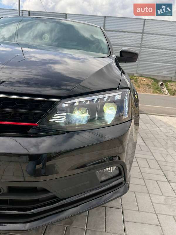 Седан Volkswagen Jetta 2016 в Броварах