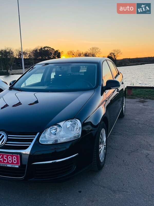 Седан Volkswagen Jetta 2010 в Балте