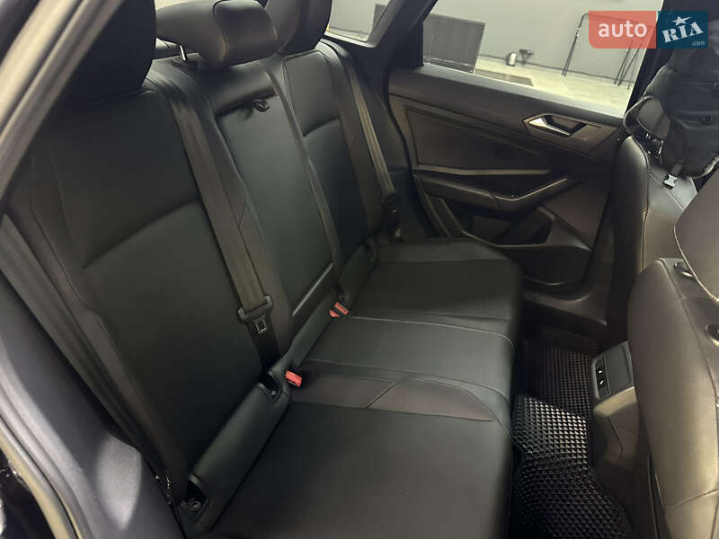 Седан Volkswagen Jetta 2019 в Днепре фото 26 Седан Volkswagen Jetta 2019 в Днепре