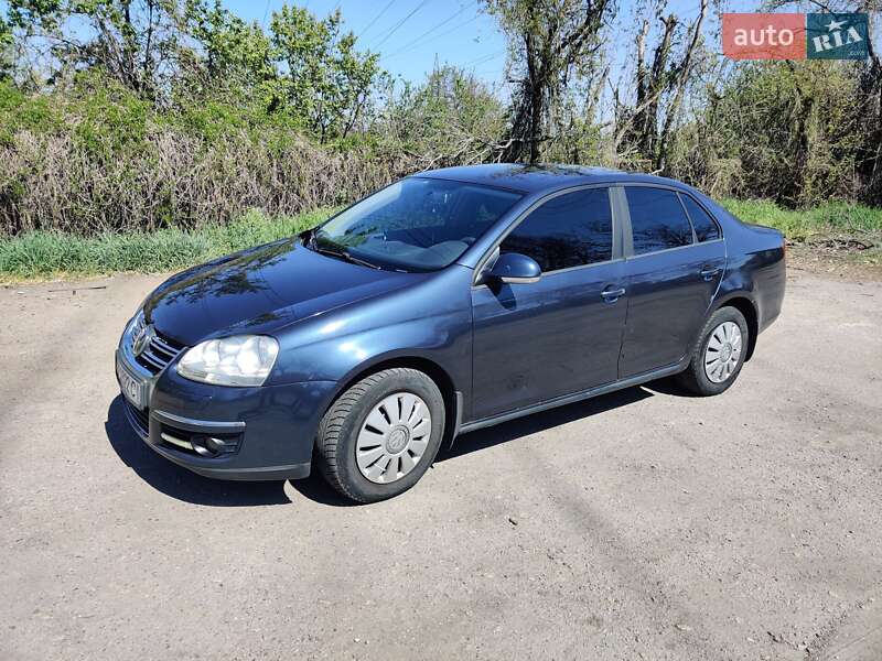 Седан Volkswagen Jetta 2008 в Запорожье